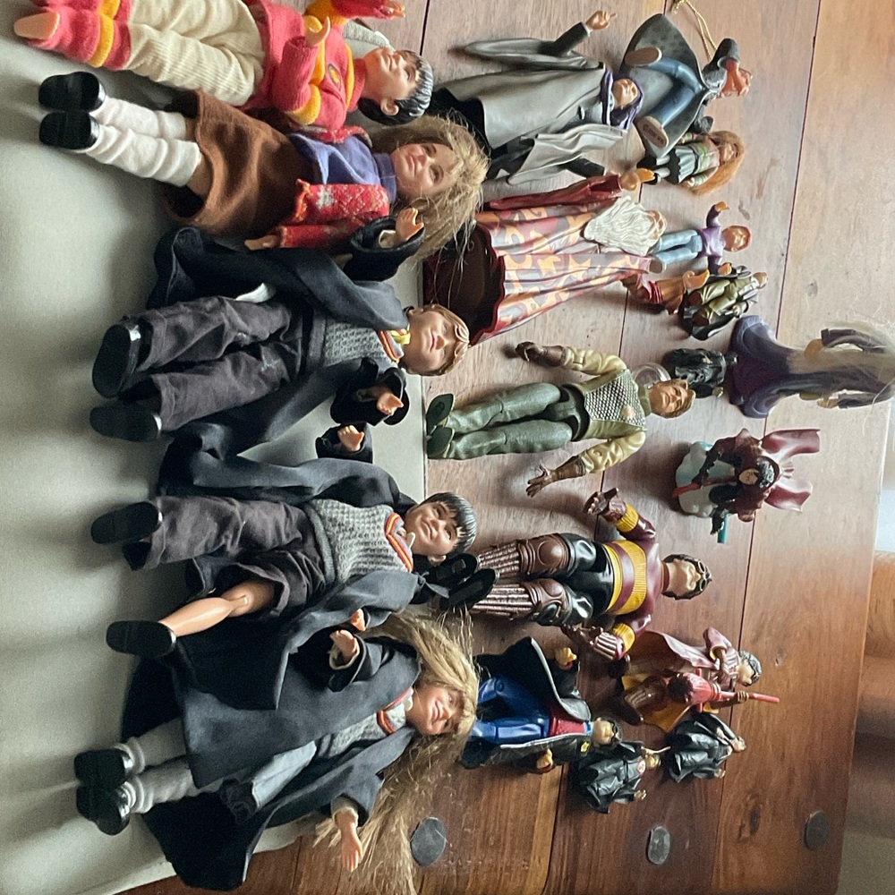 Wizarding World Collectible HARRY POTTER, total of 19, FOR SALE AS IS
